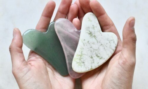 Massaggio Gua Sha con Pietra di Giada